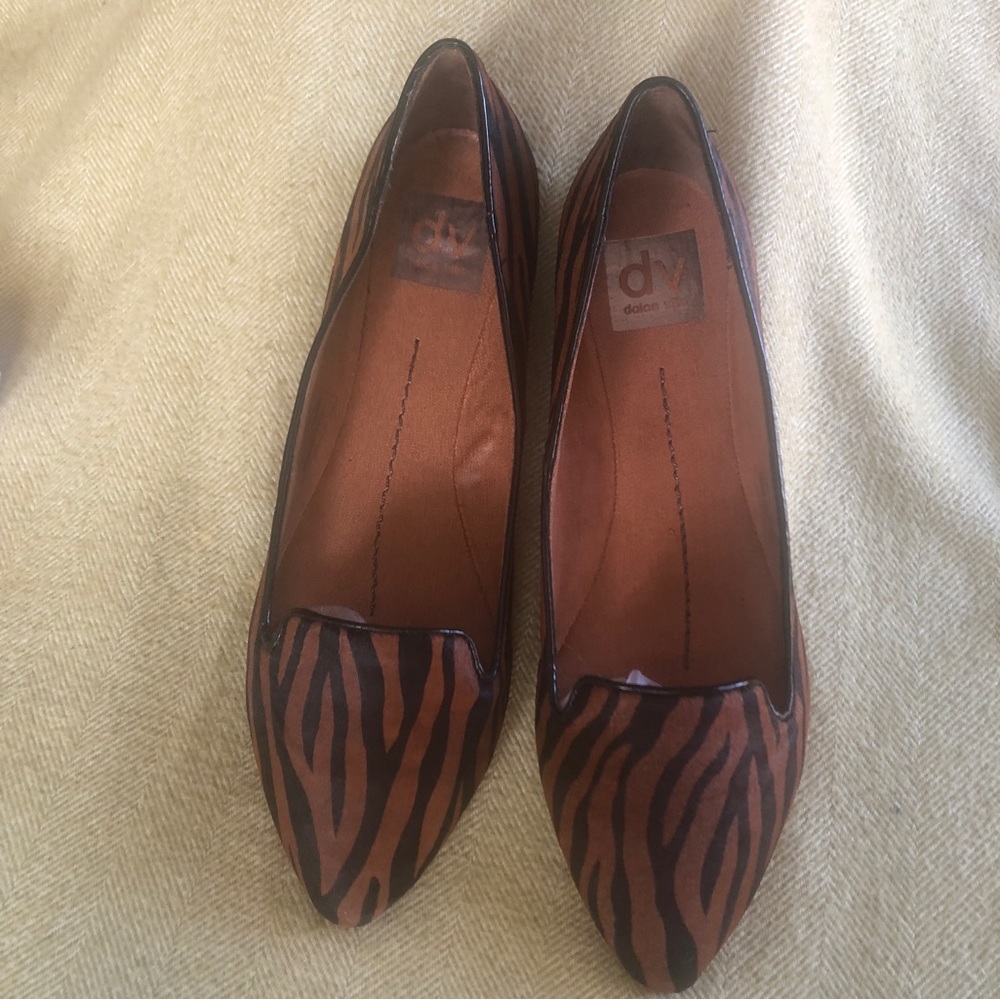 Black Brown Zebra Print Calf Hair DV Dolce Vita Loafers w Faux Leather Trim 7.5